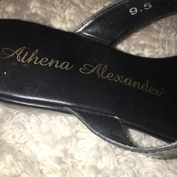 Athena Alexander sandals flip flops with a bow - Picture 5 of 6
